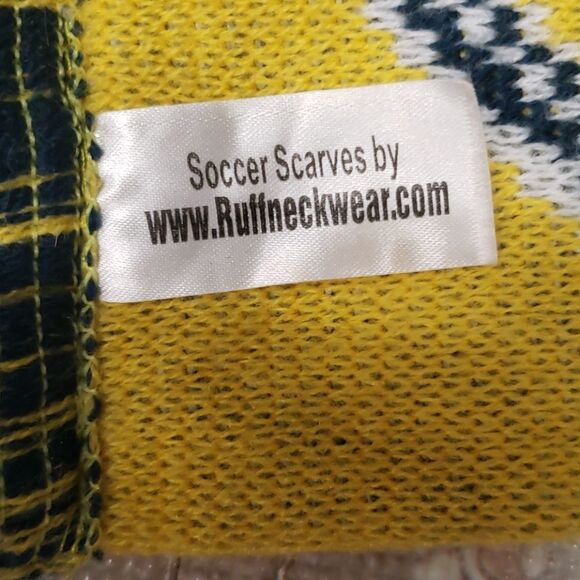 FORREST CITY LONDON SOCCER SCARVE - Picture 3 of 3
